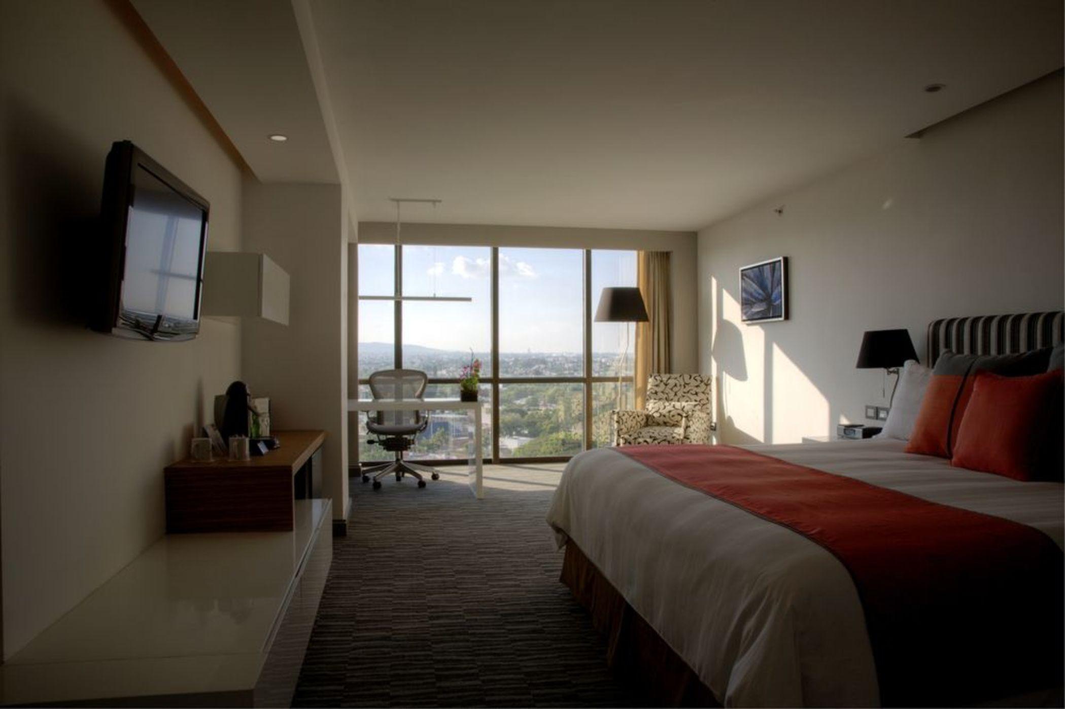 Presidente Intercontinental Guadalajara By Ihg Hotel Запопан Екстериор снимка
