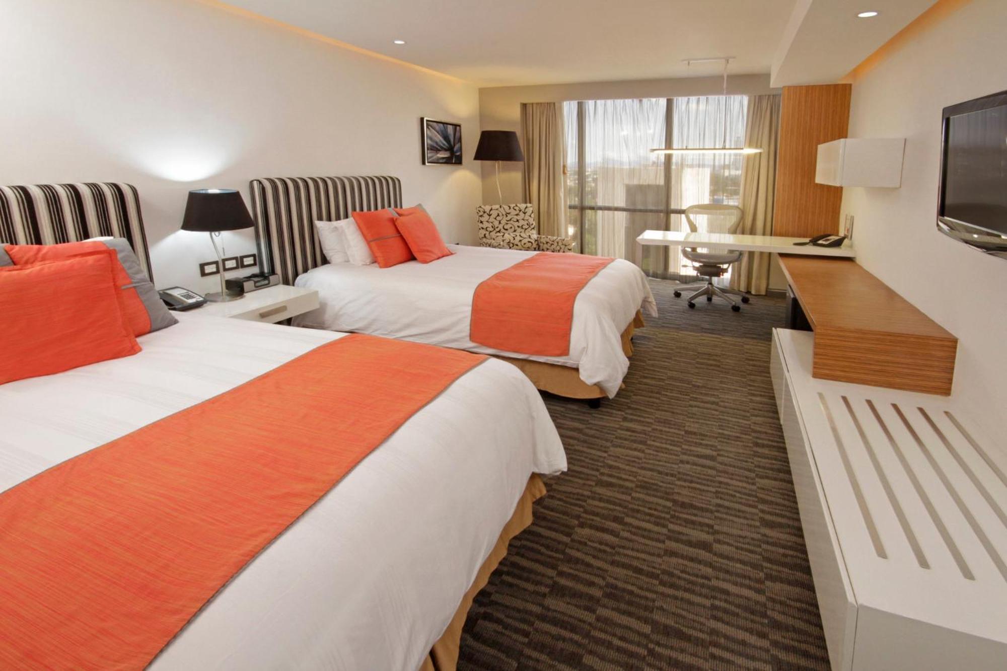 Presidente Intercontinental Guadalajara By Ihg Hotel Запопан Екстериор снимка